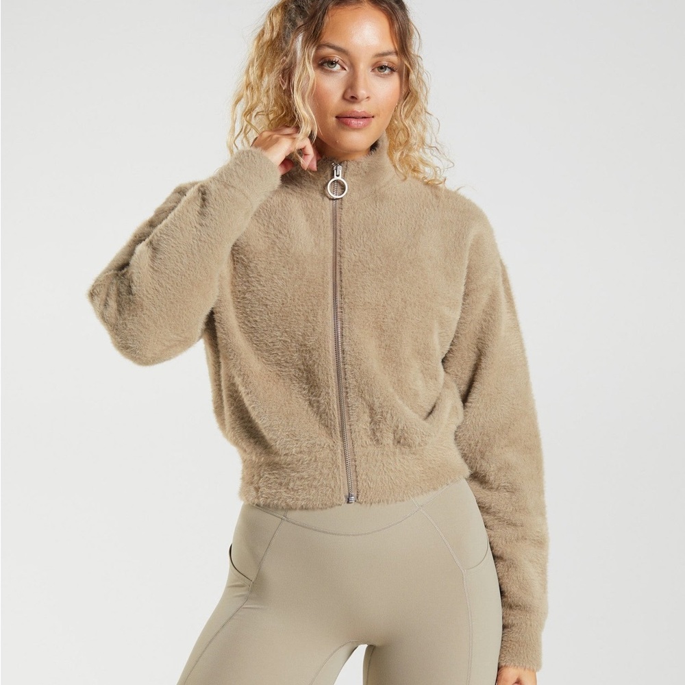 NWT GYMSHARK WHITNEY EYELASH KNIT JACKET BROWN - M